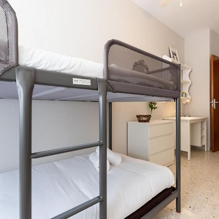 Wintowinrentals Fabulosa Ubicacion, Luminoso Y Comodo Apartamento Con Wifi Малага Экстерьер фото